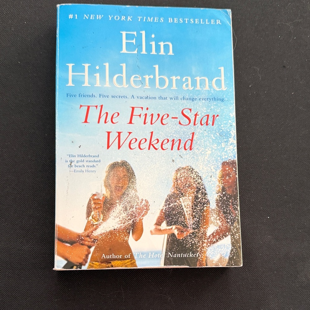The Five-Star Weekend Book by Elin Hilderbrand